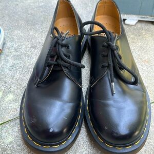 Black Dr. Martens shoes Size 9